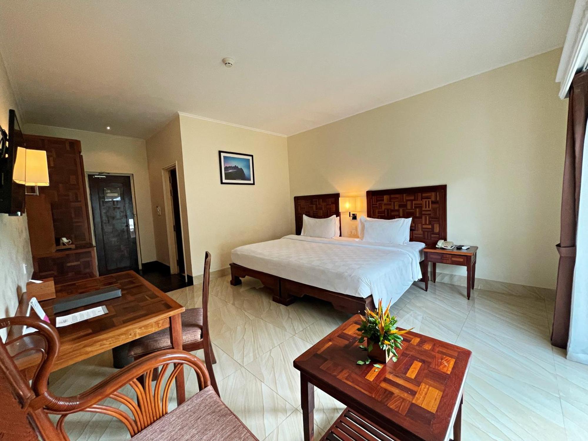 Sokha Palace Siem Reap Hotel Exterior foto